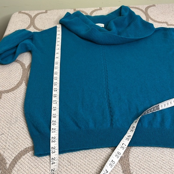 Sundance cashmere Teal Women's Sweater - Picture 7 of 10